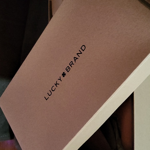 Lucky Brand Shoes - Picture 5 of 10